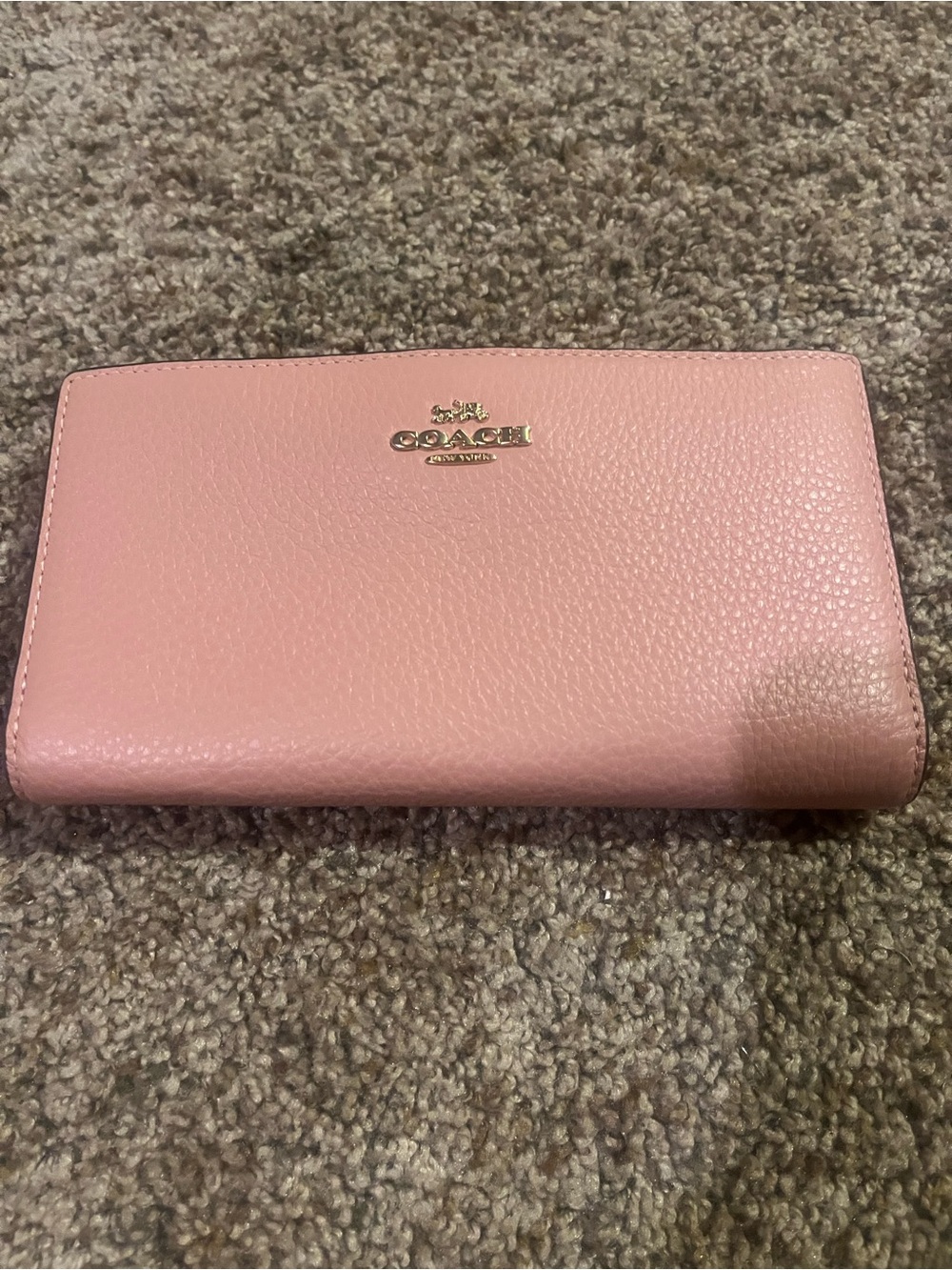 New Coach l Pink Pebbled Skim Leather Wallet with Gold Logo